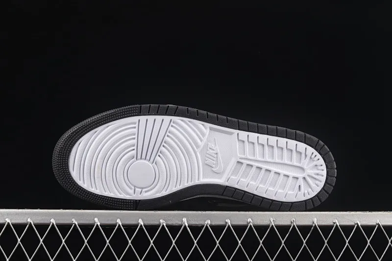 All Categories Air Jordan Jordan Series Basketball Shoes Air Jordan 1 High Air Jordan 1 Zoom CMFT AJ1 Joe 1 Black Gold White Swoosh Basketball Shoes DQ0659-800
